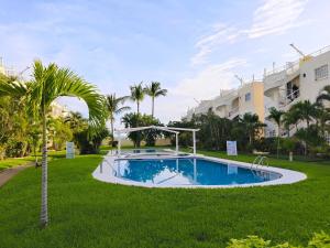 Apartment with Pool in Acapulco Diamante PBaja