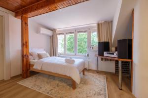 The Secret Garden Apartments