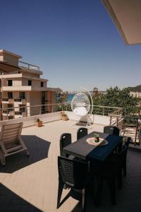 Lungomare Seaview Penthouse - by EKA Luxury Apartments