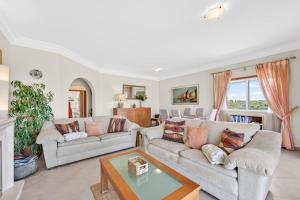 Boavista Lakeview | Golf & Pool Retreat