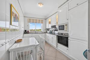 Boavista Lakeview | Golf & Pool Retreat