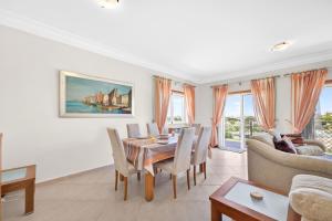 Boavista Lakeview | Golf & Pool Retreat