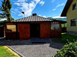 Całoroczne domki apartamentowe "Pod lipą" Izabela Konopelska