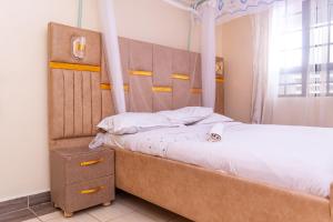 Luxury City View King & Family Bunk bed Suite