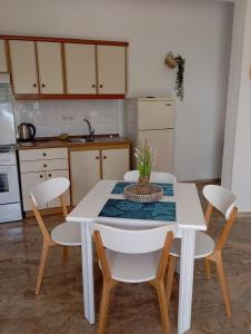 Family sea view apartment near the beach