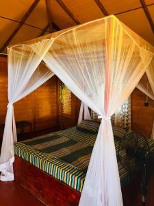 lake paradise cabana