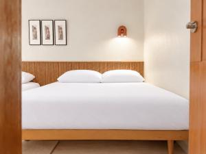 Seoul, Jamsil, 6p, near Lotte World, K-concert,family trip, 5mins walk from Seokchon Gobun Station