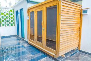 Luxury Nuru Crest Executive Residence