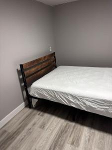 Entire house in Whitmore park 7 Bed 2 Bath