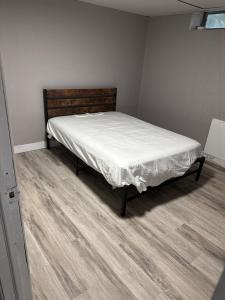 Entire house in Whitmore park 7 Bed 2 Bath