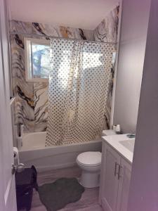 Entire house in Whitmore park 7 Bed 2 Bath