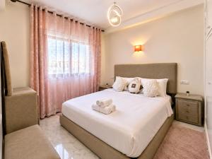 Superb 3-bedroom family apartment across from the stadium