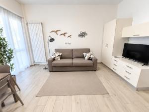 Accogliente studio per 3 a 700 m dalla M1 Milano