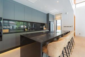 Luxury Botanica Modern Loft Private Pool Villa