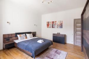 New 3BR for 5 - Big Bathtub & Elevator
