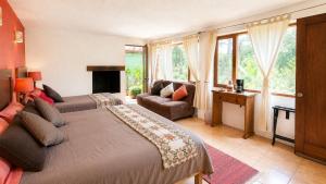 Rustic King Room w Breakfast & Fireplace, Valle