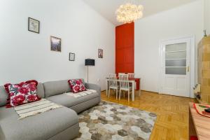 Le Jardin Buda - near Buda Castle