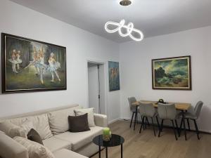 The Artist Apartment