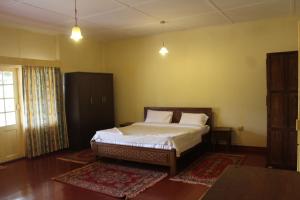 Sirukundra Garden Bungalow