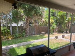 20th St home close to Pinellas Trail and Beaches
