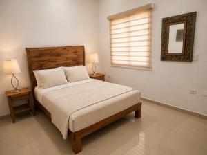 2br 1ba Condo 1 block to ocean Condo 1