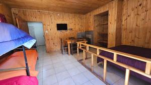 Departamento de montaña, a pasos del rio y rodeado de bosque