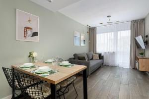 Nadmorski Apartament Blisko Morza i Parku Brzeźnieńskiego by Noclegi Renters