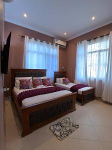 Desire Executive Inn
