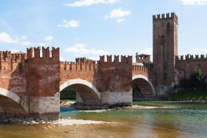 PARISI Verona Fiera Golosine 1 - free parking