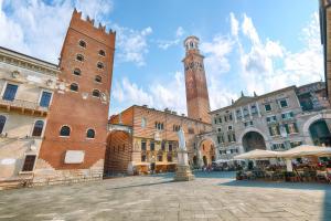 PARISI Verona Fiera Golosine 1 - free parking