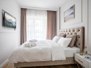 Urban Apartments - Mennica Residence - Great Location&18