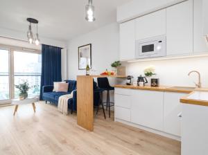 Urban Apartments - Mennica Residence - Great Location&65
