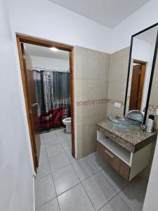 Casa 4 dorm en country privado - Pileta y golf