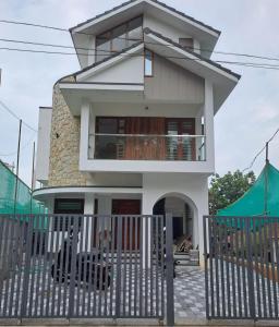 Private 3 BHK home in Central Trivandrum with free parking