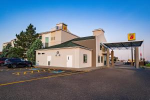 Super 8 by Wyndham Sidney NE I-80