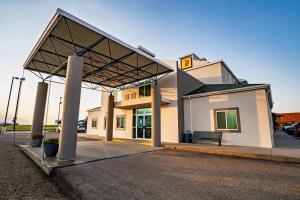 Super 8 by Wyndham Sidney NE I-80