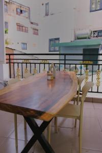 Ben Thanh Private 2BR Home, 1 min to Shopping spots