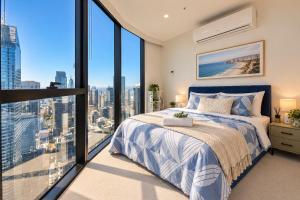 49F Sky-Rise 2BR 2BTH, Panoramic City Views with Game Room, Pool, Spa, Gym, Sauna, Steam