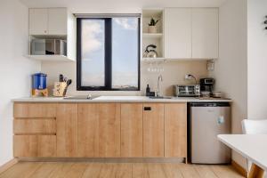 Bright Loft in the Heights with Panoramic View