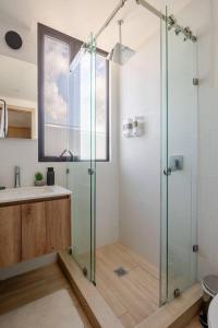 Bright Loft in the Heights with Panoramic View