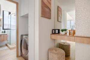 Bright Loft in the Heights with Panoramic View