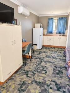 All Seasons Country Lodge