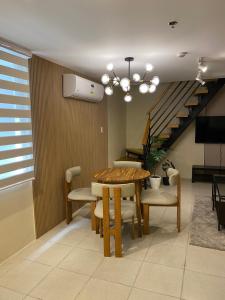 Edsa Heights 2 bedroom loft unit AMA Tower 3411