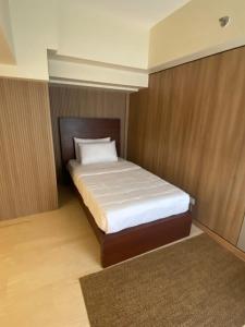 Edsa Heights 2 bedroom loft unit AMA Tower 3411