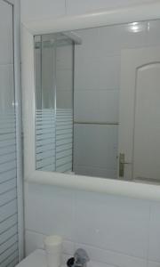 Comfy Apartment Just Outside Barcelona