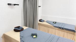 Andaman Beach Suites Hotel, Patong Phuket