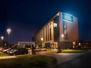 波兹南斯基A2酒店 - 科莫尔尼基