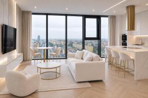 Hanza Tower WHITE 24 SPA & Sauna & Jacuzzi & Pool