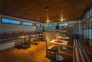 Tripli Naiden House