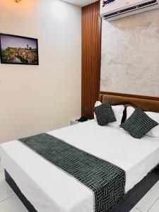 Hotel Indra Inn